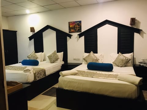 Superior Room, Garden View | Hypo-allergenic bedding, minibar, individually decorated