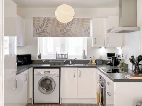 Kitchen | Home Choi, Culloden, near Inverness