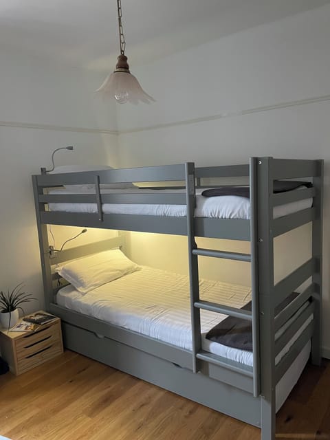 Bedroom 2 - bunk beds - Farmhouse