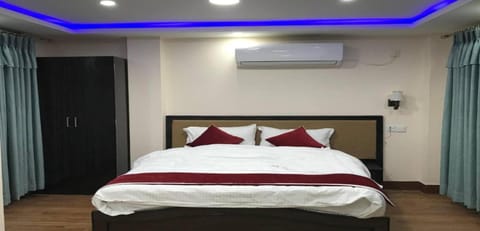 Deluxe Room | Free WiFi, bed sheets