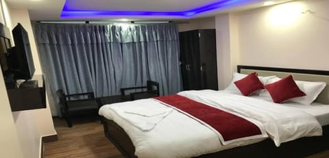 Deluxe Suite | Free WiFi, bed sheets