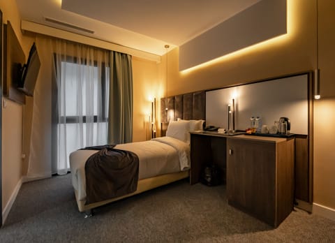 Club Room | Premium bedding, pillowtop beds, minibar, in-room safe