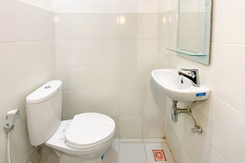 Standard Single Room | Bathroom | Shower