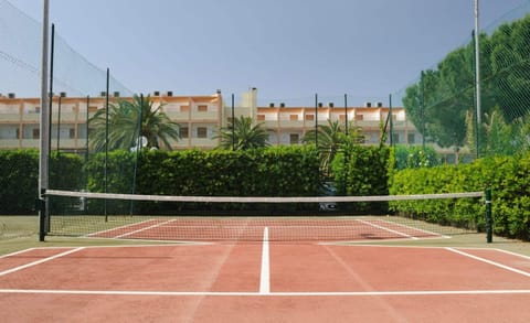 Tennis court