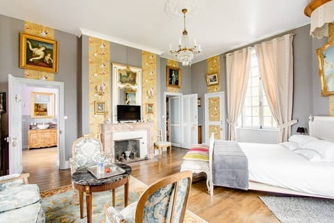 Deluxe Double Room | Individually decorated, individually furnished, desk, free WiFi