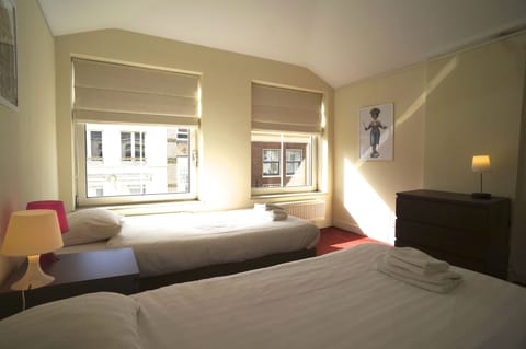 Luxury Apartment, 2 Bedrooms | Iron/ironing board, free WiFi, bed sheets