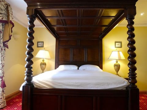 Deluxe Double Room, Ensuite (With 4 Poster Bed)
