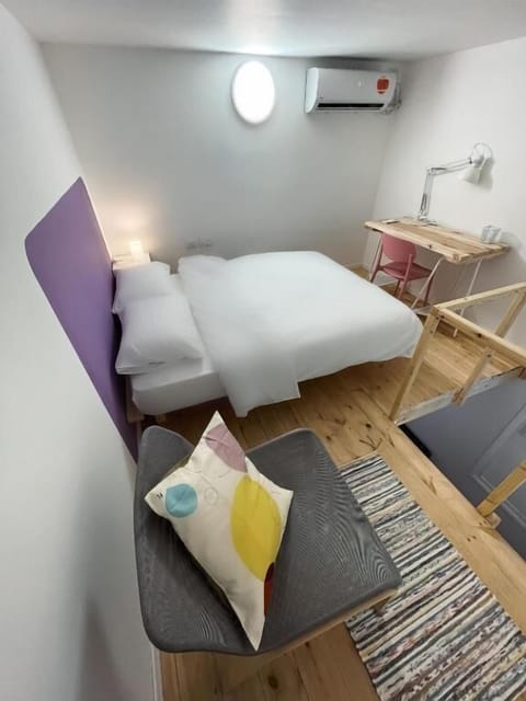 Gallery Double Room, Shared Bathroom, Sofa-bed | Desk, free WiFi