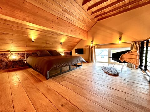 Basic House | 1 bedroom, free WiFi, bed sheets