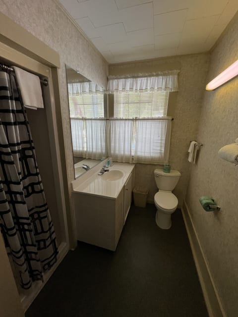 Double Room, 2 Double Beds | Bathroom | Free toiletries, hair dryer, towels