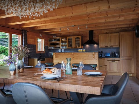 Dining table & Kitchen