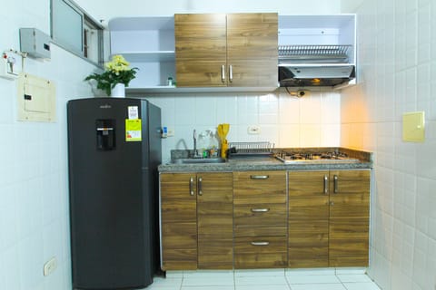 Family Studio | Private kitchen | Full-size fridge, microwave, blender, griddle