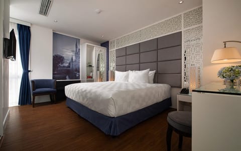 Premium Double or Twin Room, City View | Premium bedding, minibar, blackout drapes, soundproofing
