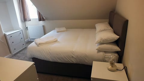 Basic Double or Twin Room, Ensuite, Sea View (Double or Twin Room 7)