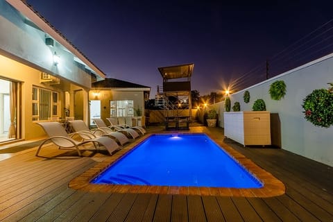 Luxury Twin Room | Pool | Outdoor pool, pool umbrellas, sun loungers