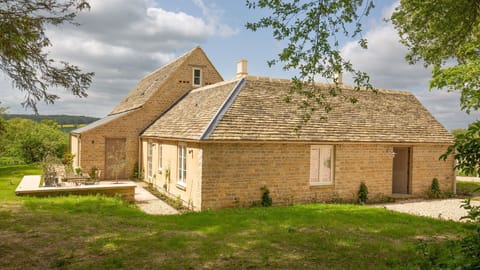 The Fold, Bolthole Retreats