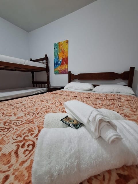 Executive Quadruple Room | Free WiFi, bed sheets