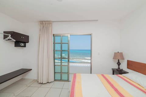 Comfort Room, 1 Bedroom, Ocean View | Beach/ocean view