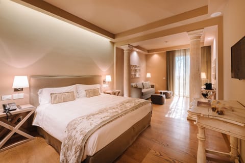 Premium bedding, minibar, in-room safe, individually furnished