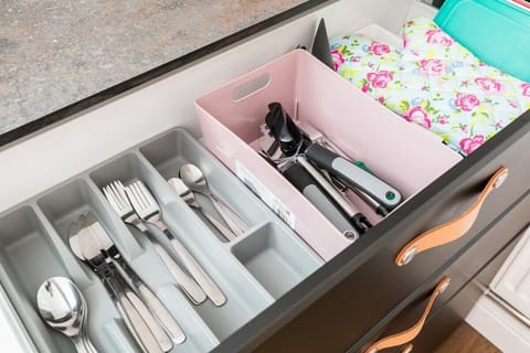 Crockery and Cutlery