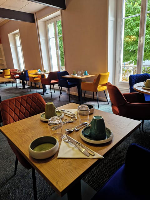 Daily buffet breakfast (EUR 15 per person)