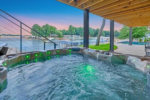 House, Multiple Beds (Lakeshore Adrift) | Outdoor spa tub