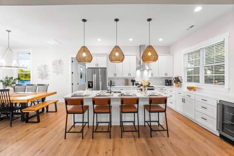 House, Multiple Beds (Hogan Crest) | Private kitchen