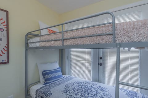 Twin size bunk in guest bedroom