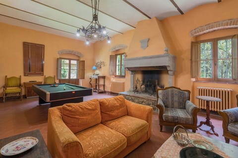 Activities, Amenities, Autumn, Living Room, Room Detail, Spring, Summer