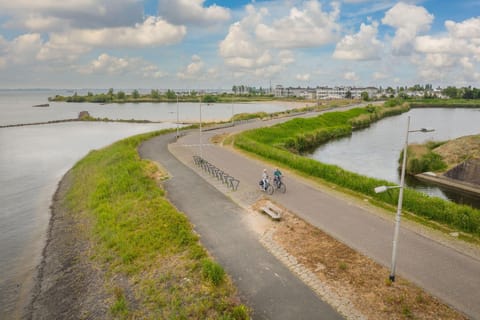 Surroundings [summer] (1-5 km)