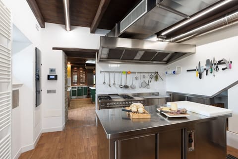 Autumn, Kitchen, Spring, Summer