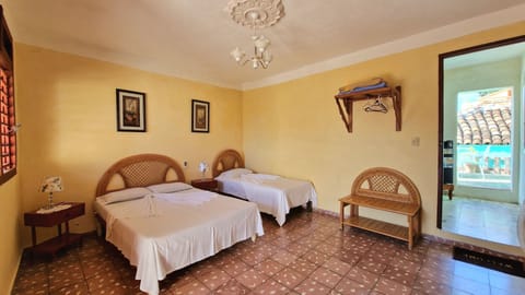 Superior Room | Premium bedding, down comforters, pillowtop beds, minibar