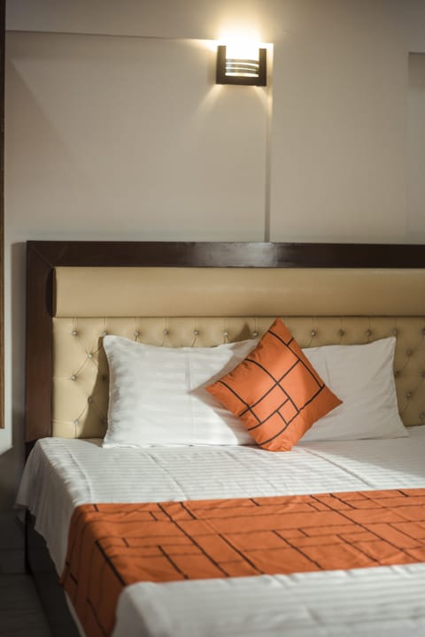 Standard Double Room | Down comforters
