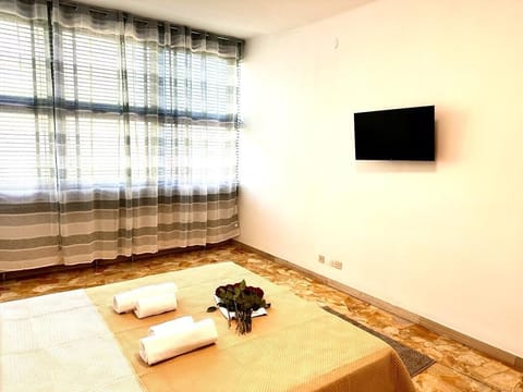 Family Triple Room, 3 Bedrooms, City View | Free WiFi