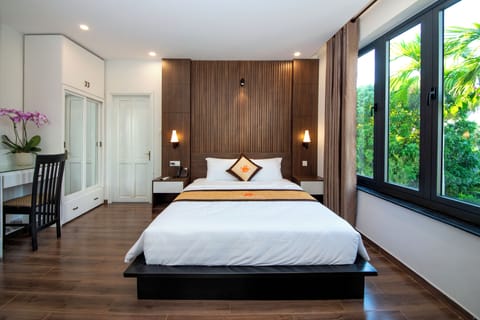 Superior Double Room, Garden View | Premium bedding, memory foam beds, minibar, desk