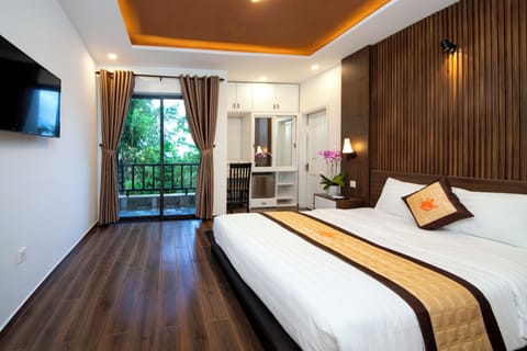 Deluxe Double Room, Balcony, Garden View | Premium bedding, memory foam beds, minibar, desk