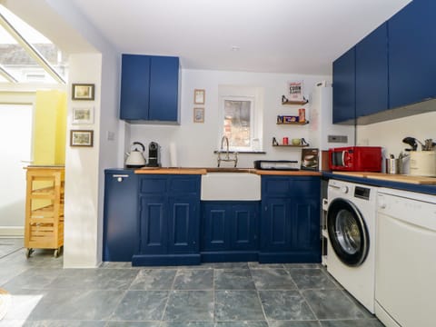 Fridge, dishwasher, electric kettle, toaster