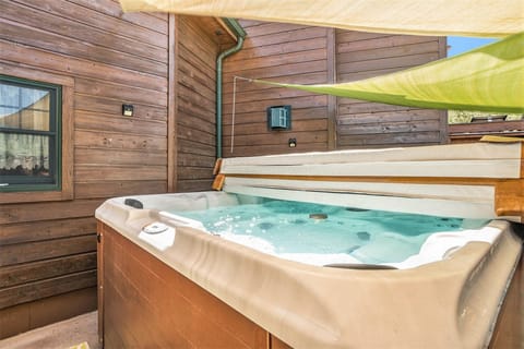 Studio, 1 Bedroom | Outdoor spa tub