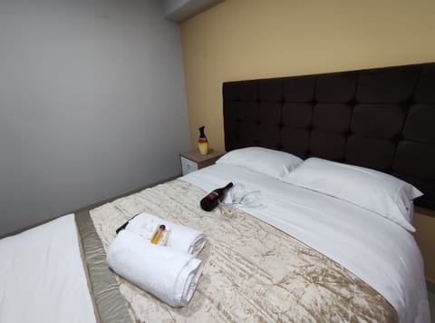 Standard Double Room, 1 Double Bed | Laptop workspace, free WiFi, bed sheets