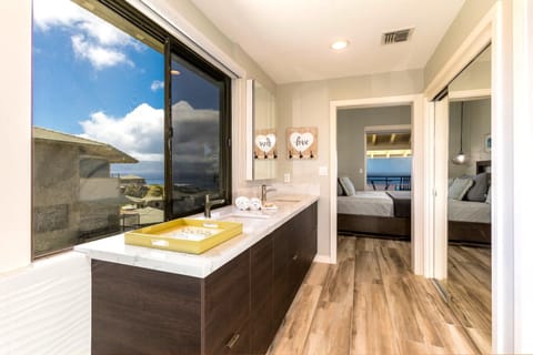 Villa, 2 Bedrooms, Balcony, Ocean View (32B2) | Bathroom
