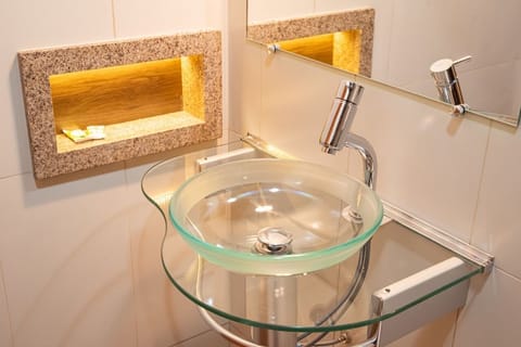 Traditional Chalet | Desk, laptop workspace, travel crib, free WiFi