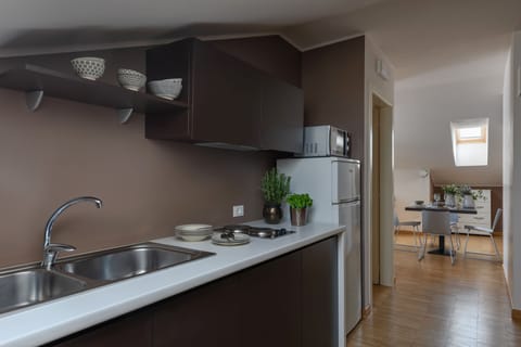 Apartment, 1 Bedroom | Private kitchenette | Fridge