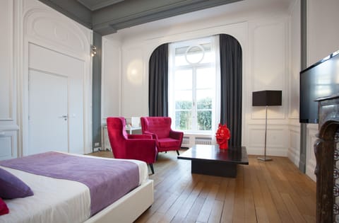 Junior Suite | Egyptian cotton sheets, premium bedding, minibar, individually decorated