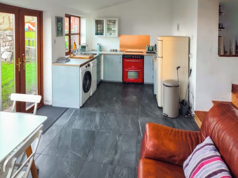 Dining Area | Ceiliog Bach, Llangennith, near Swansea
