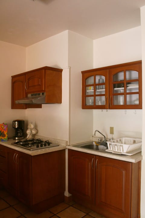 Comfort Apartment | Private kitchen | Coffee/tea maker, electric kettle