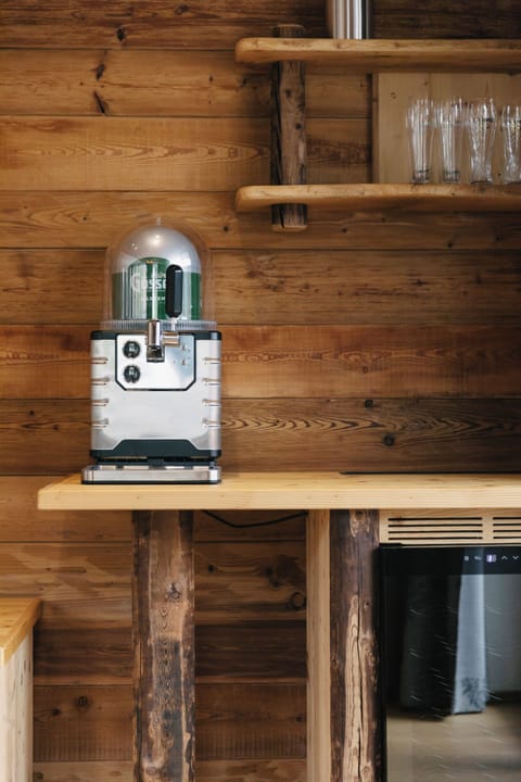 The nest with private sauna | Living area | 108-cm flat-screen TV with satellite channels, heated floors