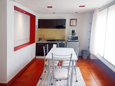 Classic Suite | Private kitchen | Mini-fridge, microwave, oven, coffee/tea maker