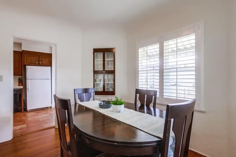 Dining room with seating for 4