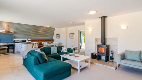 Open Plan Living, The Dutchy (Ledge View), Bolthole Retreats