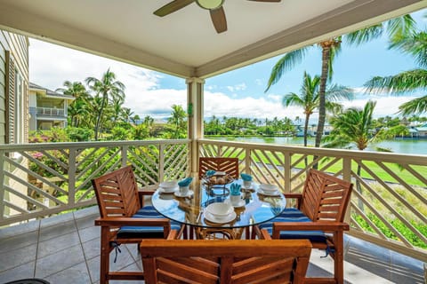 Covered lanai, perfect for dining.